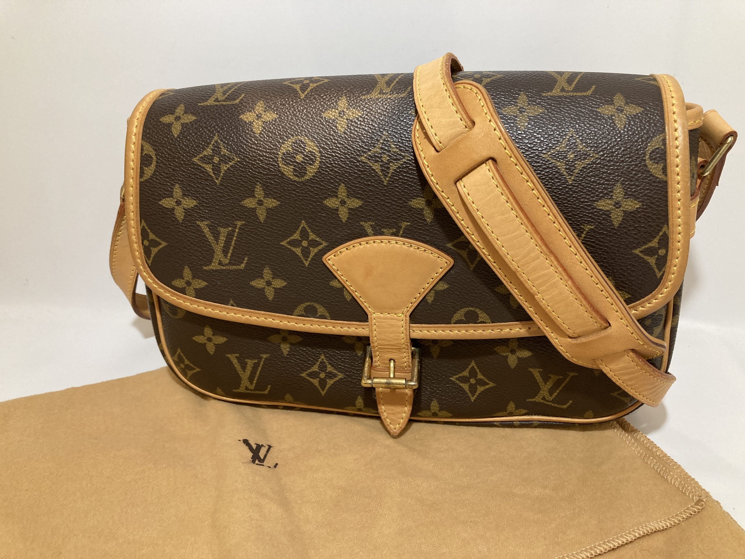 ○状態【究極の一品✨】LOUIS VUITTON ルイヴィトン　ソローニュ　モノグラム